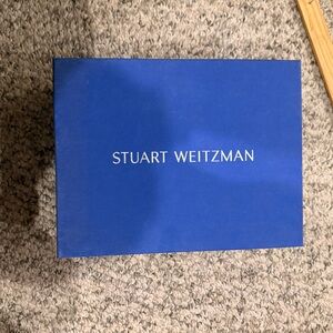Stuart Weitzman Vibrant Blue Packaging